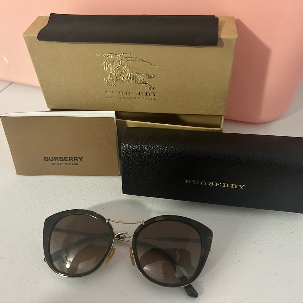 Burberry Women's Black and Gold Sunglasses